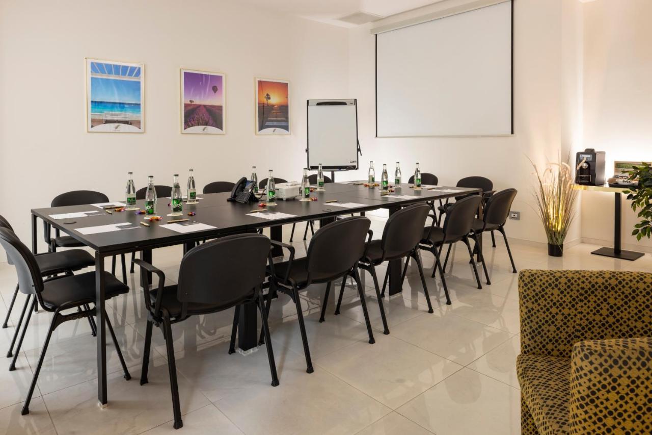 Hotell Azur Riviera 4*