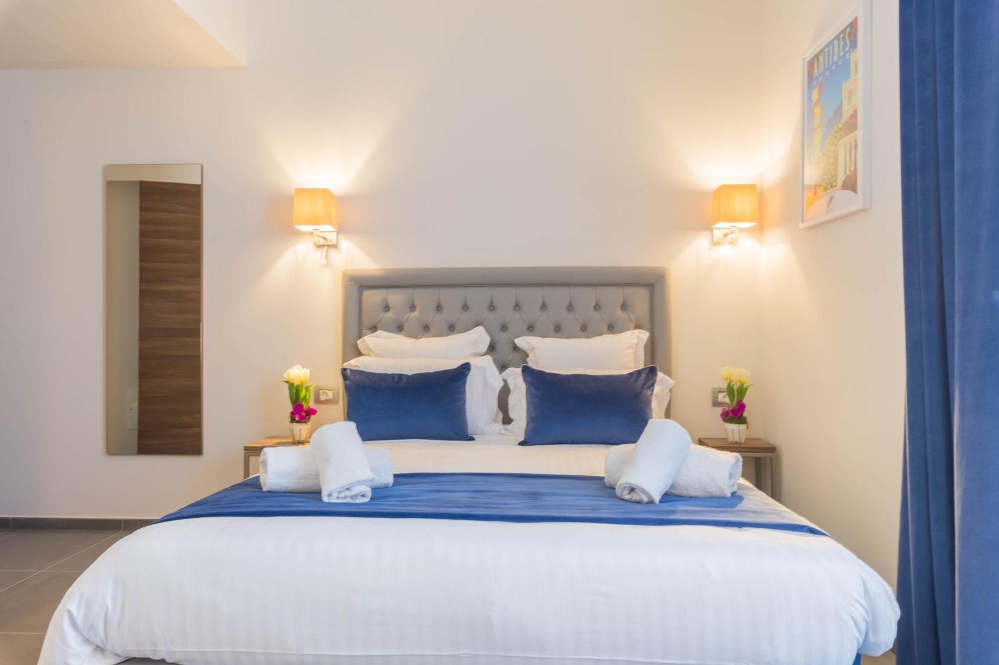 Hotell Azur Riviera