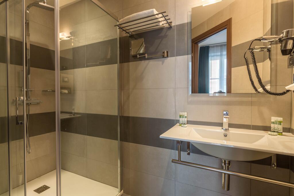 Azur Riviera 4* Nice